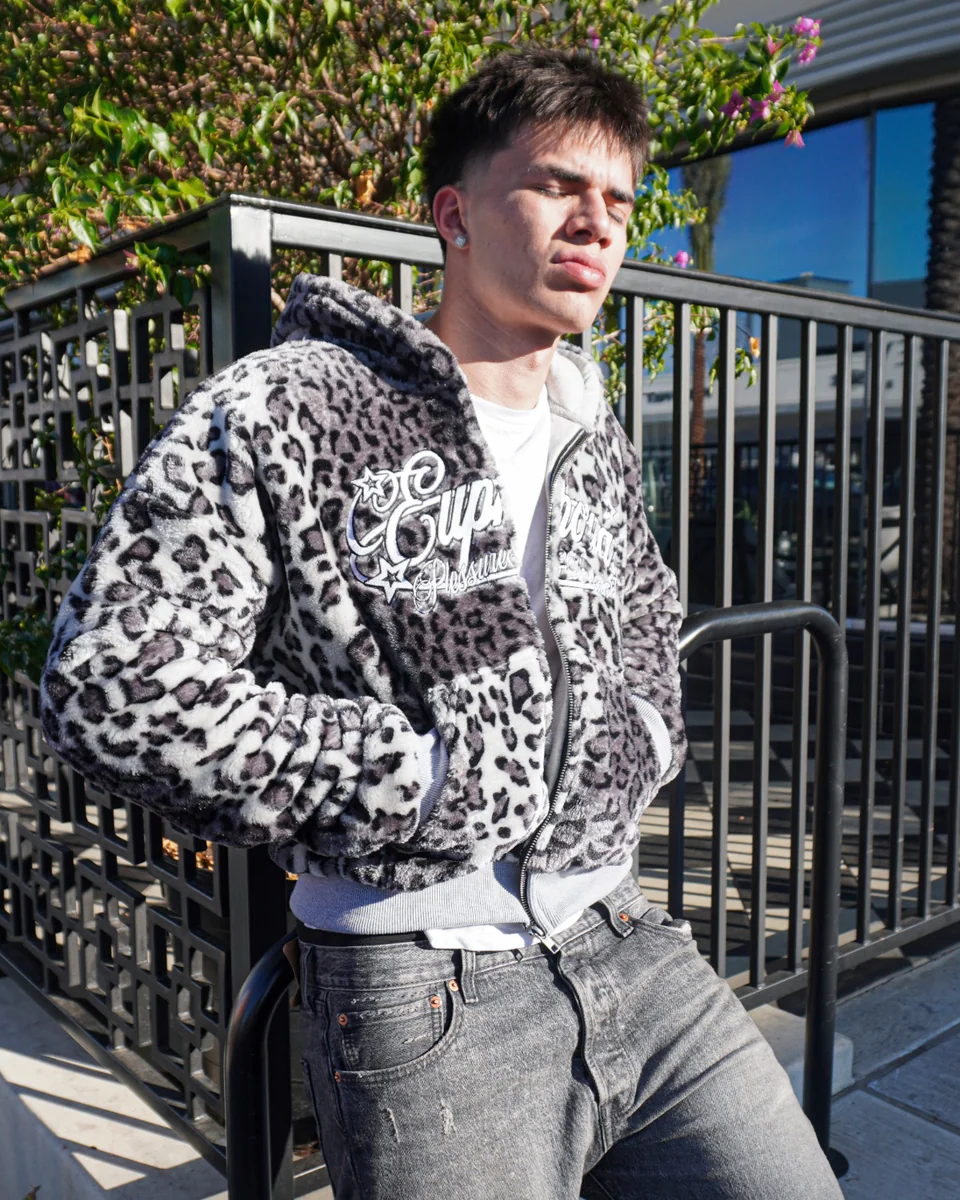 Snow Leopard Zipup